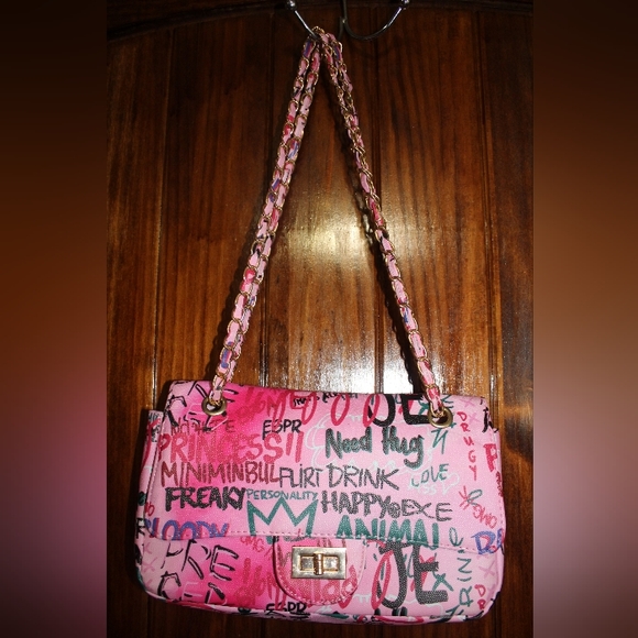 Graffiti purse - Picture 2 of 5